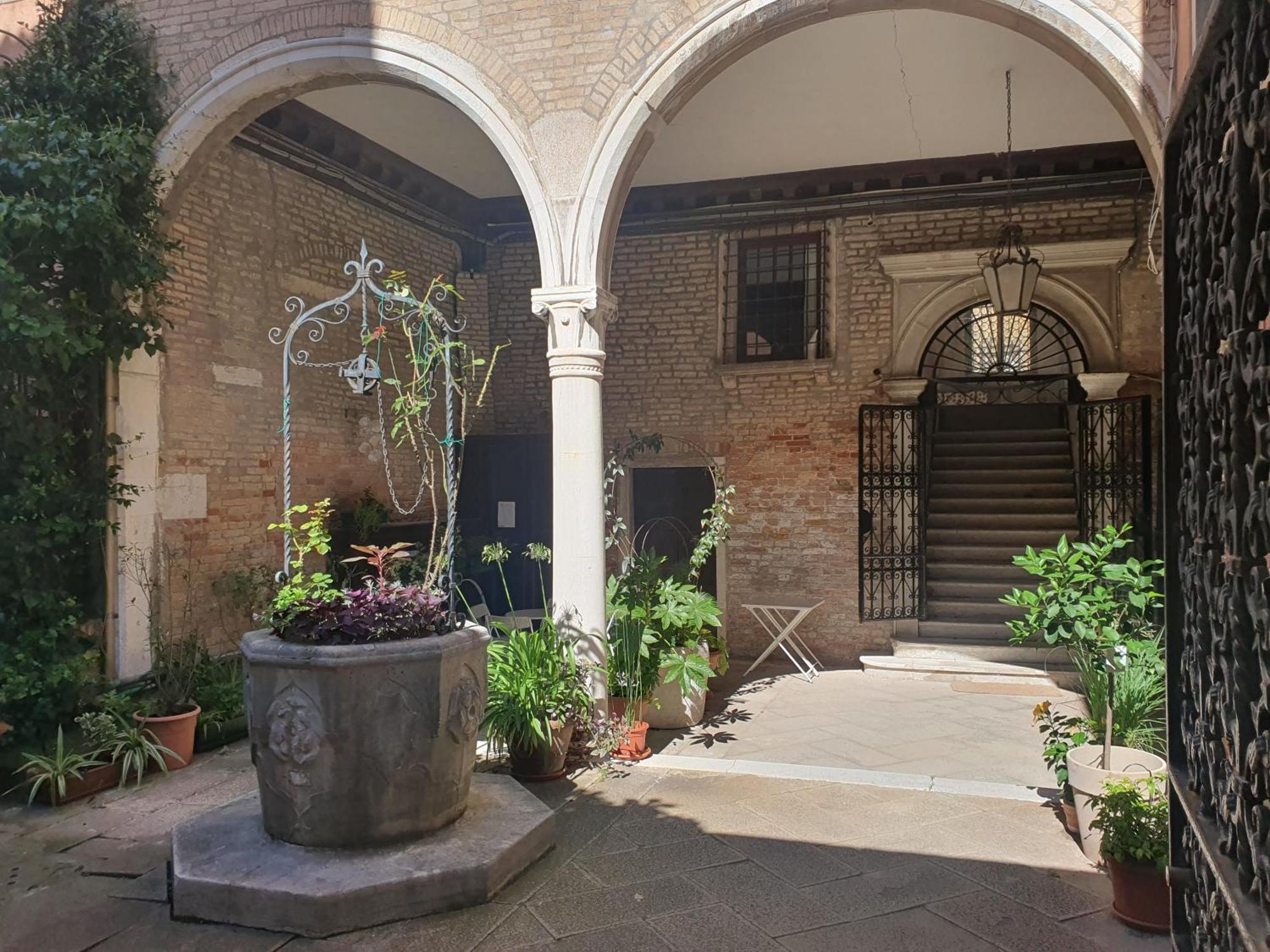 Apartament Al Mezzanino, Palazzo Torniello Wenecja Zewnętrze zdjęcie