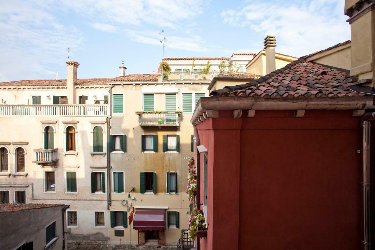 Apartament Al Mezzanino, Palazzo Torniello Wenecja Zewnętrze zdjęcie