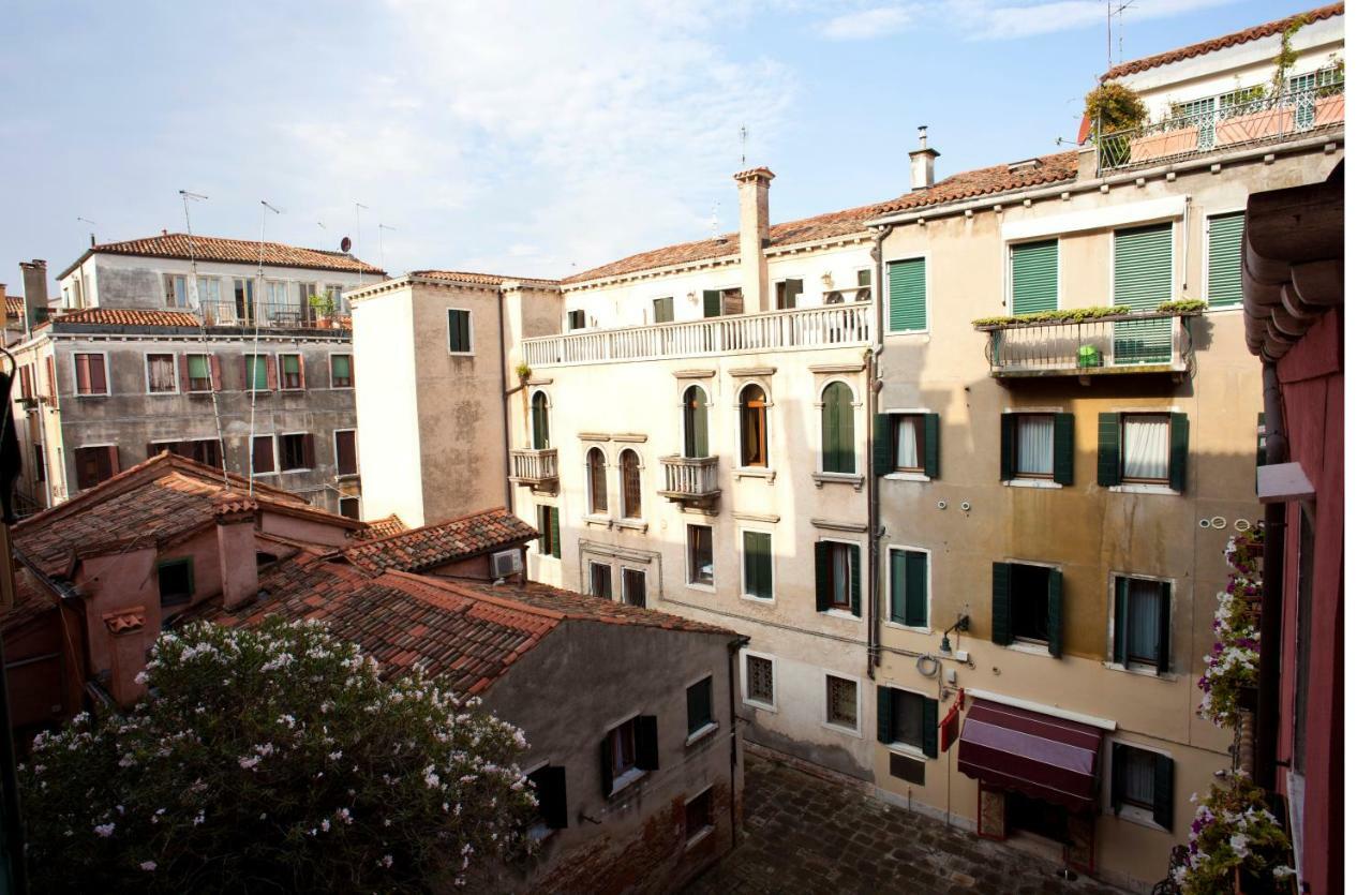 Apartament Al Mezzanino, Palazzo Torniello Wenecja Zewnętrze zdjęcie